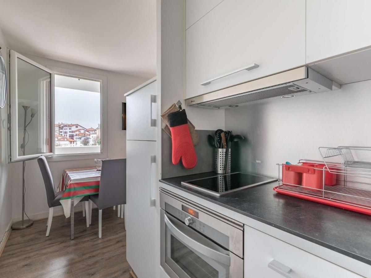 Joli Studio En Centre-Ville Avec Parking, Animaux Admis - Fr-1-2-304 Hendaye Exteriör bild